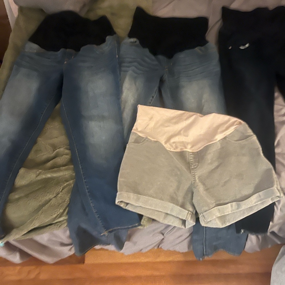 Women’s maternity. 3 pairs of jeans, 1 pair of shorts